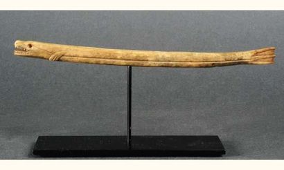 null Grattoir
Eskimo, Alaska
Ivoire
Longueur : 16 centimètres
XVIIIème siècle
Il...