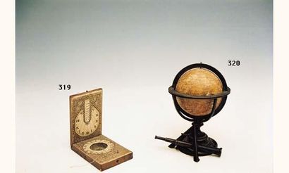 null Petit globe terrestre signé Delamarche rue Serpente à Paris, daté 1863. 

Support...