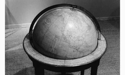 null Globe de parquet américain signé R. Mc Nally (C. 1930) Chicago. 

Il pivote...
