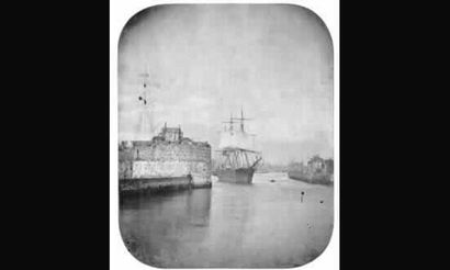 null WARNOD (Le Havre). 

Trois Photographies de BATEAUX

Tirages albuminés (C. 1860).
Formats...