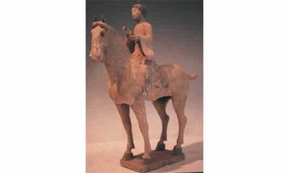 null TANG - (618-907 ap.J.C.) - Cavalière de la haute société sur son cheval en terre...
