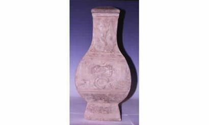  ARCHEOLOGIE CHINOISE HAN(206 av.- 220 ap.J.C.) Vase Fang avec son couvercle en terre...