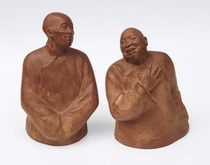 null Gaston HAUCHECORNE (1880-1945)
Marchands chinois
Deux statuettes en terre cuite.
Signé...