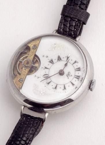 null HEBDOMAS (Marché Turc), vers 1930
Belle montre ronde en métal argenté avec fond...