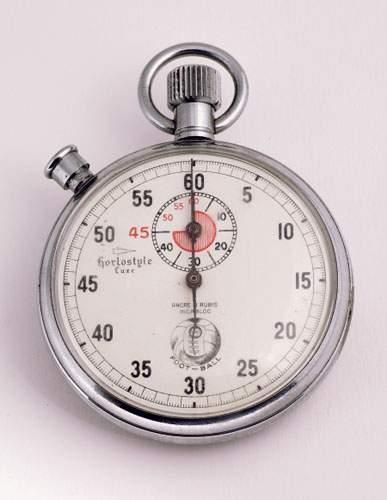 null HORLOSTYLE (Chronomètre d'arbitre de Football), vers 1950
Chronomètre sportif...
