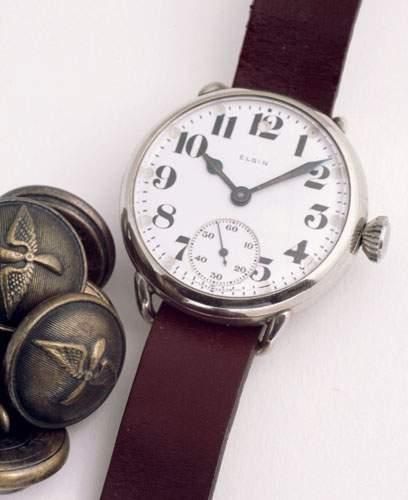 null ELGIN (Artilleur), vers 1920
Superbe et grande montre d'artilleur en métal argenté,...