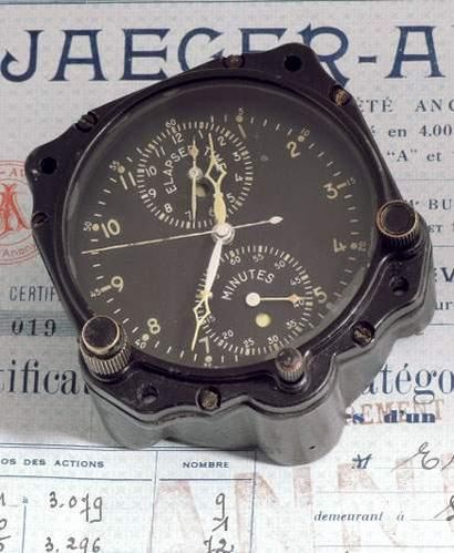 null JAEGER (COMPTEUR DE BORD AVIATION), vers 1960
Rare compteur de bord d'aviation...
