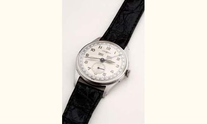 null Lamania (Triple Calendrier), vers 1950
Très belle montre à complication, triple...