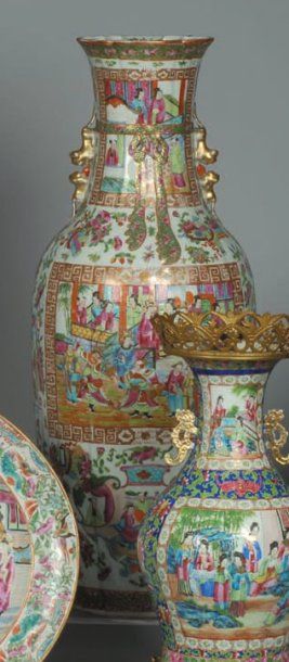 Grand vase en porcelaine de Chine à décor...