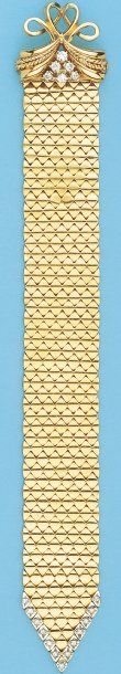 null Bracelet "Ceinture" en or jaune serti de diamants. P. 62,6g.