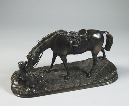 Pierre Jules MENE (1810-1879) Jument à l'écurie jouant avec un chien Epreuve en bronze...