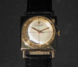 UNIVERSAL GENEVE Carré galbé 1ère génération vers 1955. Montre bracelet carrée en...