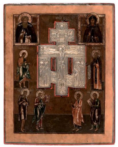 null CROIX en bronze incluse représentant la crucifixion entourée des saintes Marthe...
