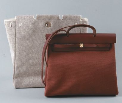 HERMÈS Paris made in France Sac «Airbag» en toile et cuir marron, deuxième cabas...