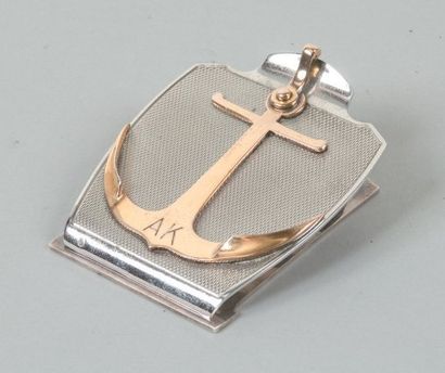 HERMES Paris Pince-courrier en argent à finition caviar, orné d'une ancre marine...