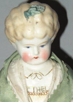 null « ETHEL », originale poupée de fabrication allemande avec tête buste en porcelaine,...