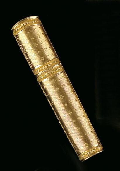 null Etui à cire en or ciselé et gravé. Paris 1762 - 1768. Gravé d'armoiries d'alliances....