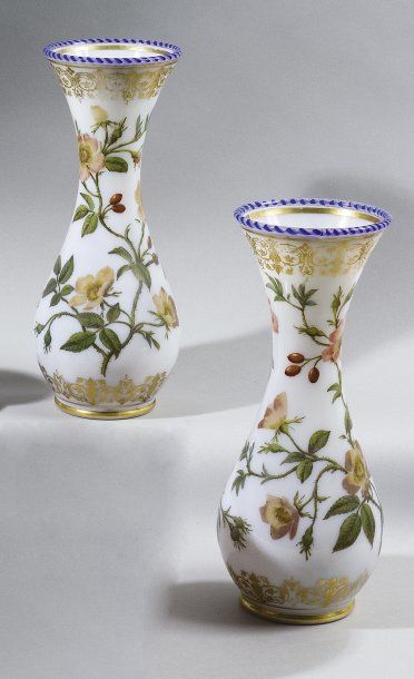 null Paire de vases rouleau France, Baccarat, milieu du XIXe siècle. Paire de vases...