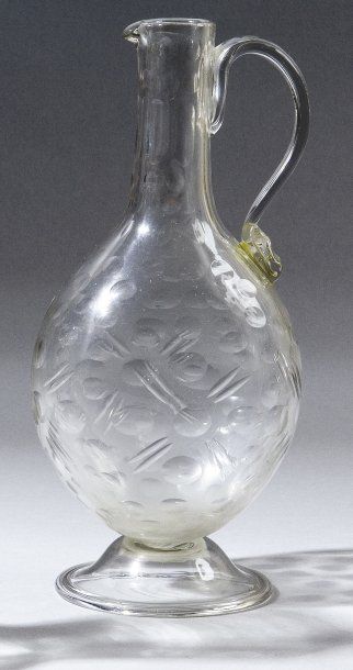null Carafe en verre taillé incolore Espagne, Manufacture Royale de La Granja, XVIIIe...