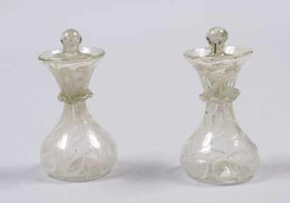  Vases couverts miniatures, décor « a penne » Venise ou Façon de Venise, Espagne,...