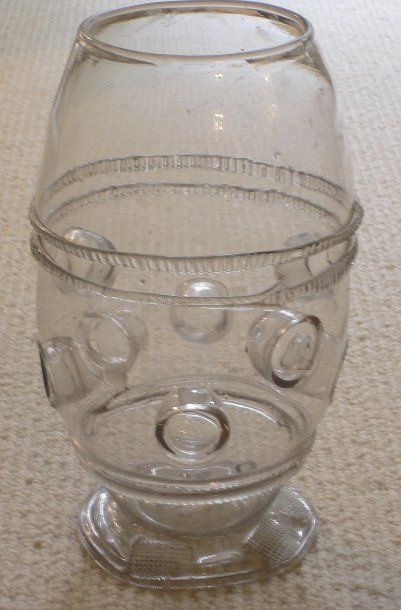 null Grand verre «Daumenglas» Allemagne, milieu XVIIe siècle.Grand verre en forme...