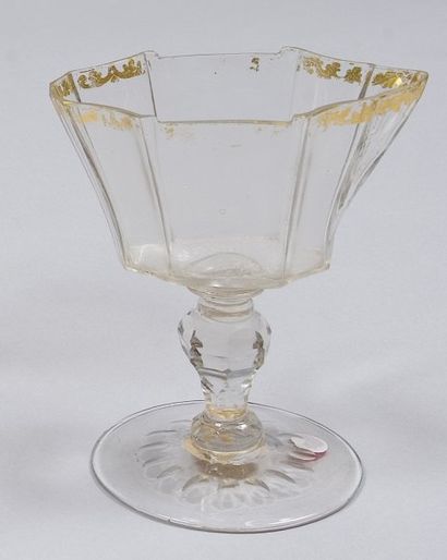 null Verre en cristal taillé Bohème, XVIIIe siècle. Verre en cristal taillé incolore,...