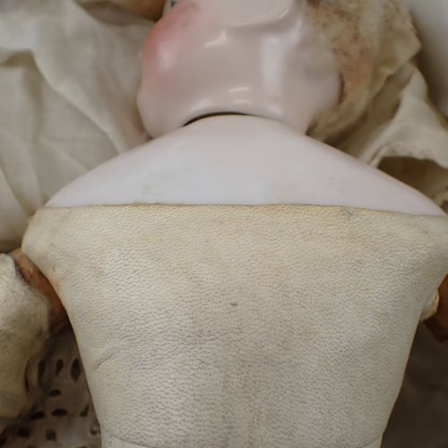 Null Léontine ROHMER, Frankreich um 1850.
Außergewöhnliche Pariser Puppe, glänze&hellip;