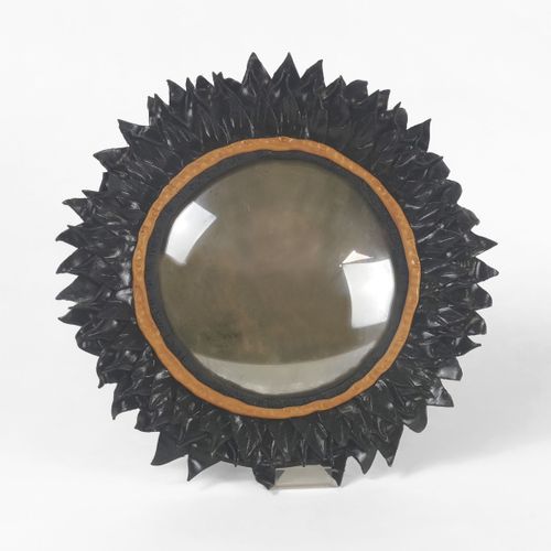 Null Miroir de sorcière en forme de tournesol

Résine, D 30 cm