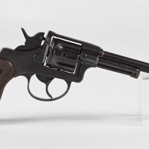 Null Revolver d'ordonnance Mod. 1882/29, 7,5 mm, Suisse

Waffenfabrik, No. 56340&hellip;