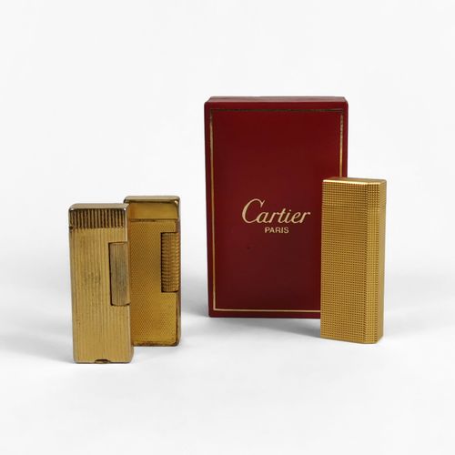 Null Cartier, briquet à motif clous de Paris

Plaqué or, H 7 cm, dans son coffre&hellip;