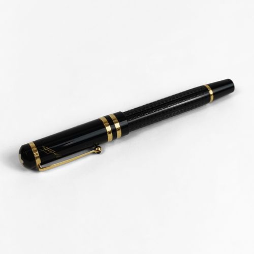 Null MontBlanc, Dostoïevski, stylo-plume

Résine noire ciselée et métal doré, éd&hellip;