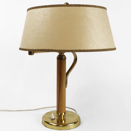 Null Lampe de bureau dans le goût de Josef Frank

Laiton et bois clair, H 45 cm