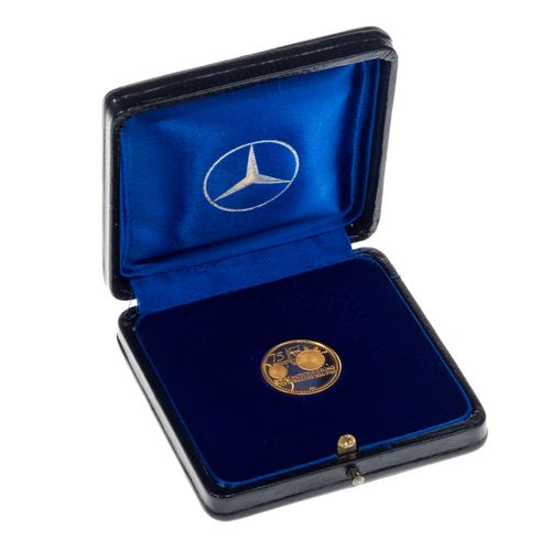 Null Daimler Benz, pièce commémorative des 75 ans de la motorisation du trafic

&hellip;