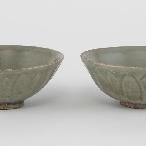 Null Deux bols lotus longquan, Chine, dynastie Song (960-1279)

Porcelaine émail&hellip;