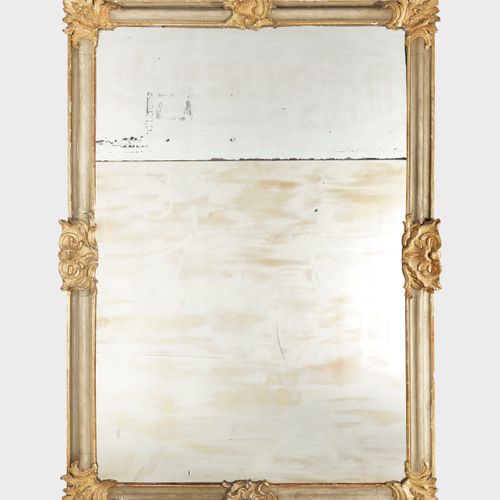 Null Grand miroir rectangulaire, Italie, XIXe s

Bois laqué gris et or, 150x160 &hellip;