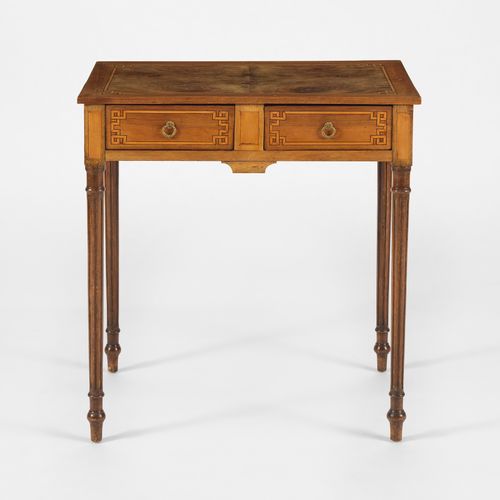 Null Table à écrire de style Louis XVI
Deux tiroirs, placage de noyer marqueté d&hellip;