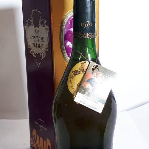 Null 1 B LA GRANDE DAME de Vve Clicquot (N. -3cm ss la coiffe) Champagne 1970