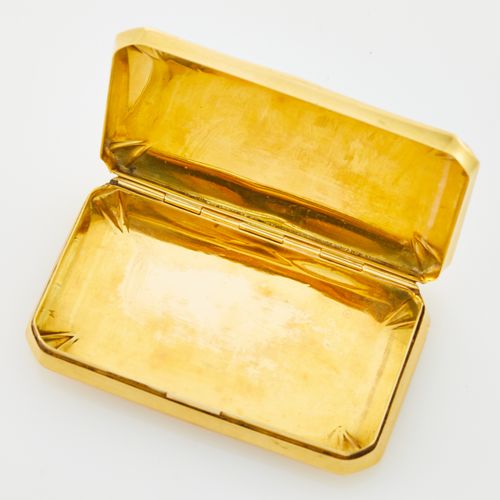 Continental 14K Gold and En Plein Enamel Snuff Box Tabatière continentale en or &hellip;
