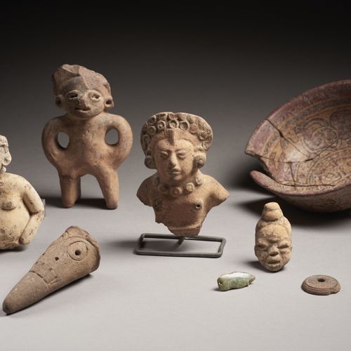 Null PETITE COUPE À DÉCOR PEINT Culture Maya
Période Classique, 600 - 900 av. J.&hellip;