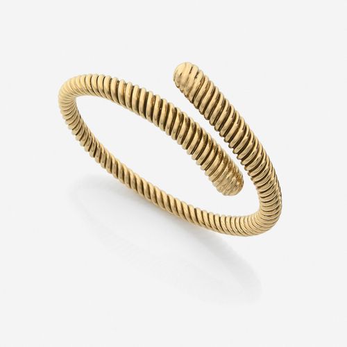 Null BOUCHERON 
Bracelet flexible
En or jaune 18k, formé d'un jonc torsadé en ch&hellip;