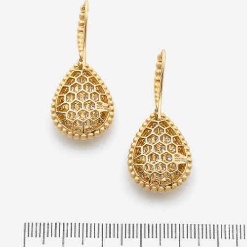 Null BOUCHERON 
Paire de pendants d'oreilles "Serpent Bohême"
En or jaune 18k, p&hellip;