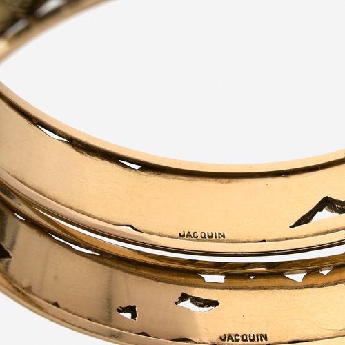 Null JACQUIN 
Deux bracelets rigides
En or jaune 18k, à décor ajouré et gravé en&hellip;