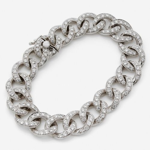 Null 
Bracelet souple
En or gris 18k, à maille gourmette pavée de diamants taill&hellip;