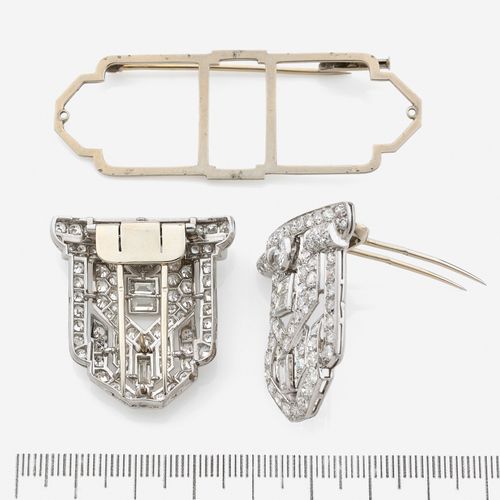 Null 
Double clip de corsage
En platine et or gris 18k, à décor géométrique ajou&hellip;