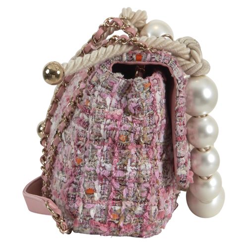 Null CHANEL
Printemps-été 2019
Sac TIMELESS
Tweed rose
Anse chaîne et petite ans&hellip;