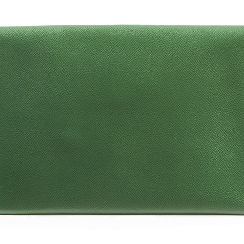 Null HERMÈS
Pochette RIO
Veau Epsom vert
RIO clutch
Green Epsom calfskin leather&hellip;