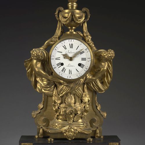Null CLOCK OF THE LOUIS XVI PERIOD 
In chased and gilt bronze, the white enamell&hellip;