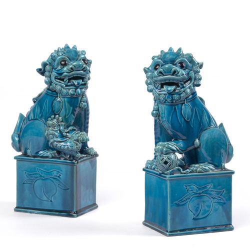 Null Pair of TURQUOISE ENAMELLED BISCUIT FO DOGS, China, Qing dynasty, 19th cent&hellip;