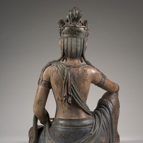 Null Escultura de Bodhisattva en madera lacada, China, principios del siglo XX. &hellip;