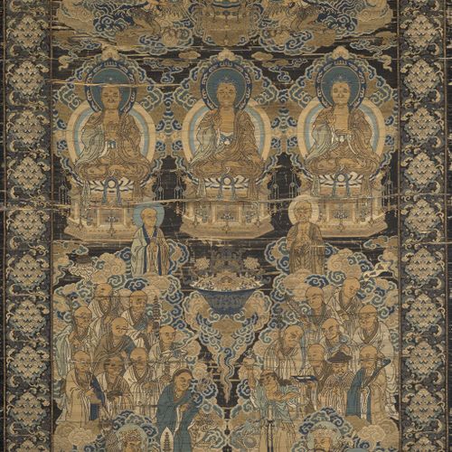 Null 罕见的丝织品帐篷，表现了佛教的天堂，中国，清朝，乾隆时期（1736-1795）。 
用金线和彩线精心编织的，描绘了佛教的天堂？:从上到下是太阳和月亮，&hellip;